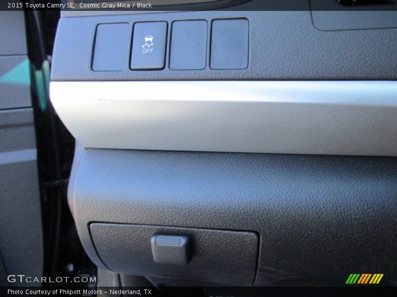 Cosmic Gray Mica / Black 2015 Toyota Camry SE