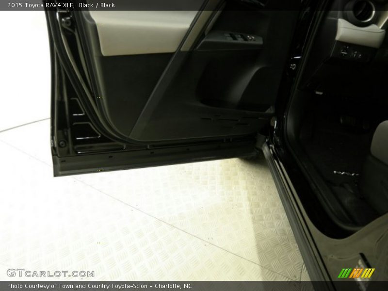 Black / Black 2015 Toyota RAV4 XLE