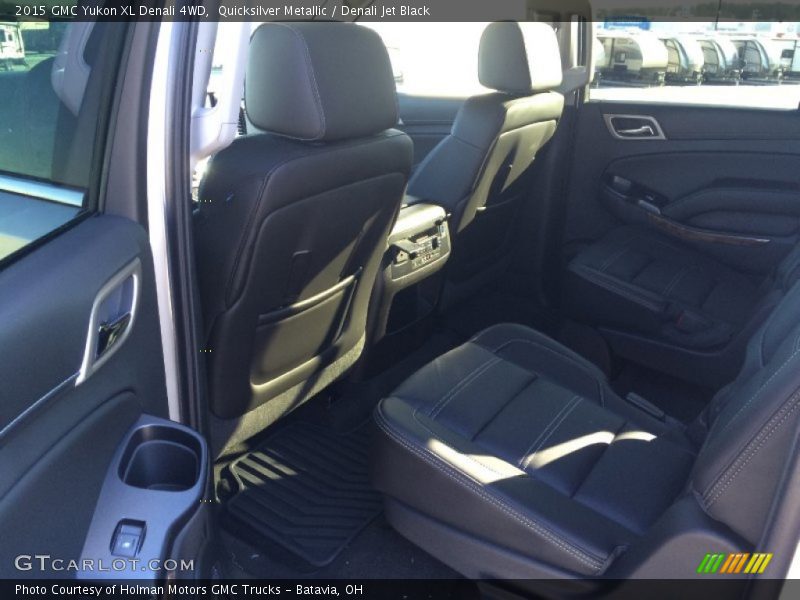 Quicksilver Metallic / Denali Jet Black 2015 GMC Yukon XL Denali 4WD