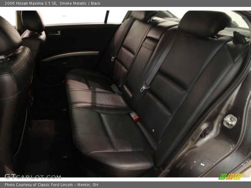 Smoke Metallic / Black 2006 Nissan Maxima 3.5 SE