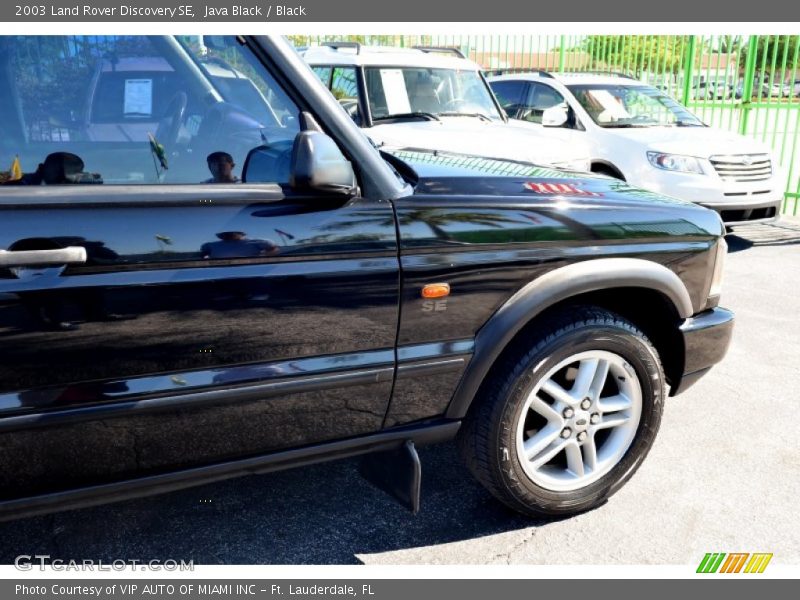 Java Black / Black 2003 Land Rover Discovery SE