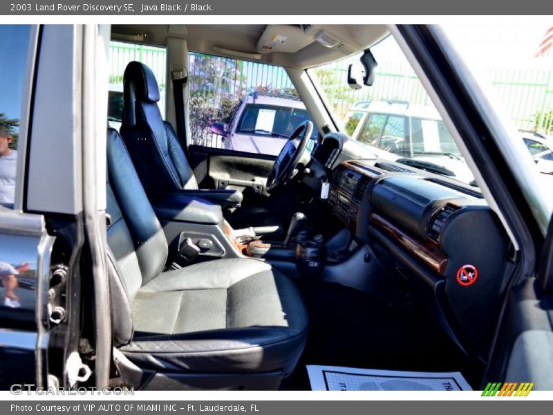 Java Black / Black 2003 Land Rover Discovery SE