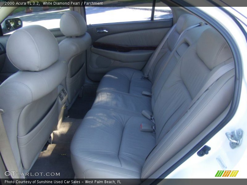 White Diamond Pearl / Parchment 2000 Acura TL 3.2