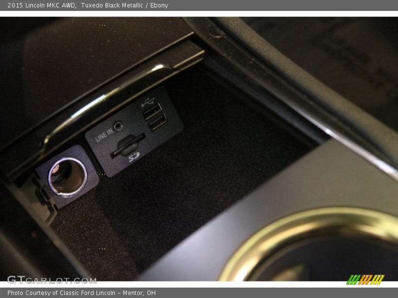 Tuxedo Black Metallic / Ebony 2015 Lincoln MKC AWD