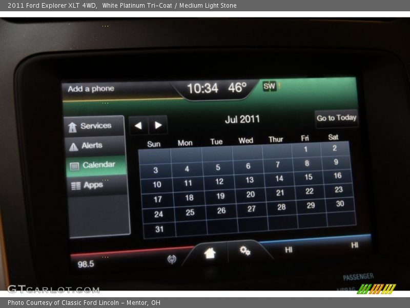 White Platinum Tri-Coat / Medium Light Stone 2011 Ford Explorer XLT 4WD
