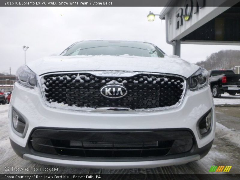Snow White Pearl / Stone Beige 2016 Kia Sorento EX V6 AWD