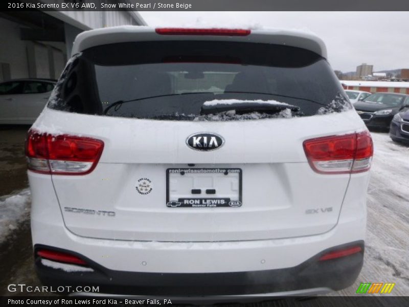 Snow White Pearl / Stone Beige 2016 Kia Sorento EX V6 AWD