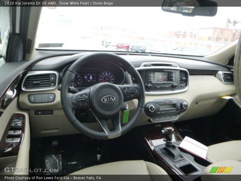 Dashboard of 2016 Sorento EX V6 AWD