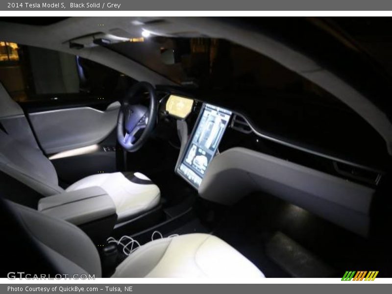 Black Solid / Grey 2014 Tesla Model S