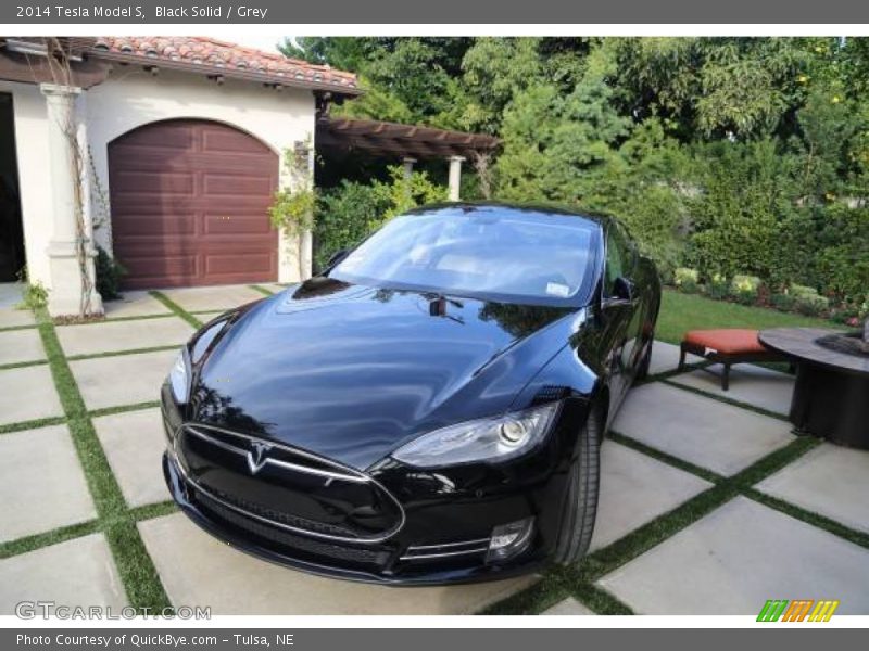 Black Solid / Grey 2014 Tesla Model S