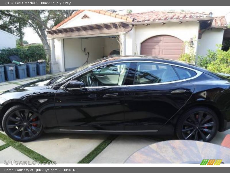 Black Solid / Grey 2014 Tesla Model S