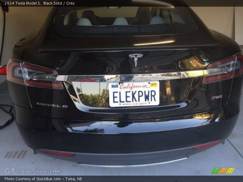 Black Solid / Grey 2014 Tesla Model S