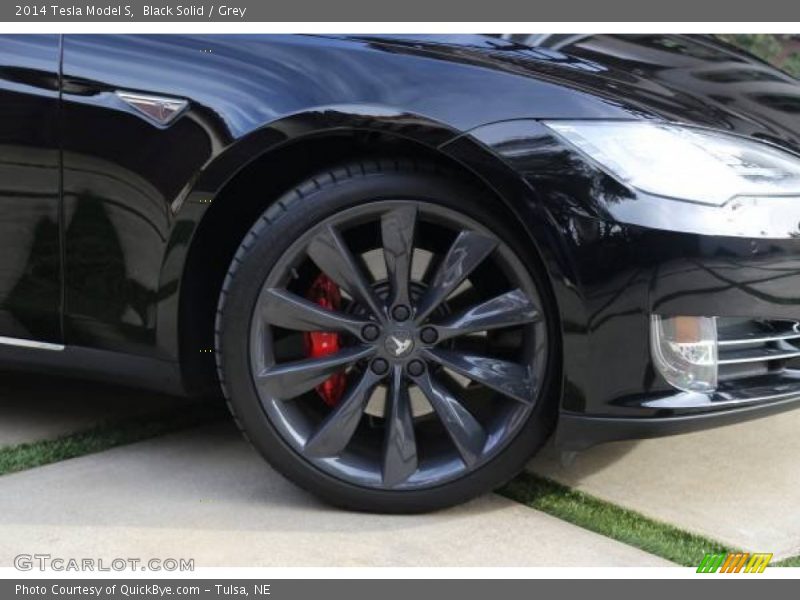 Black Solid / Grey 2014 Tesla Model S