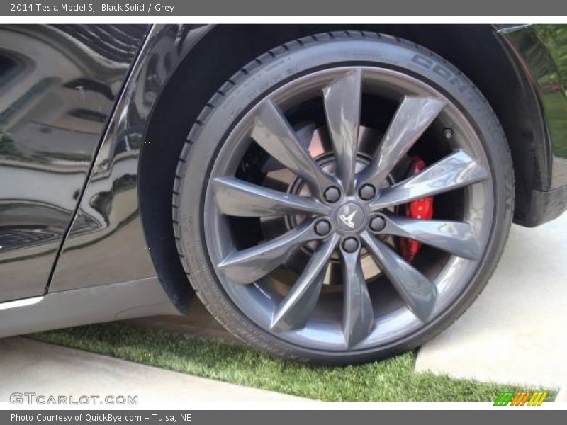  2014 Model S  Wheel