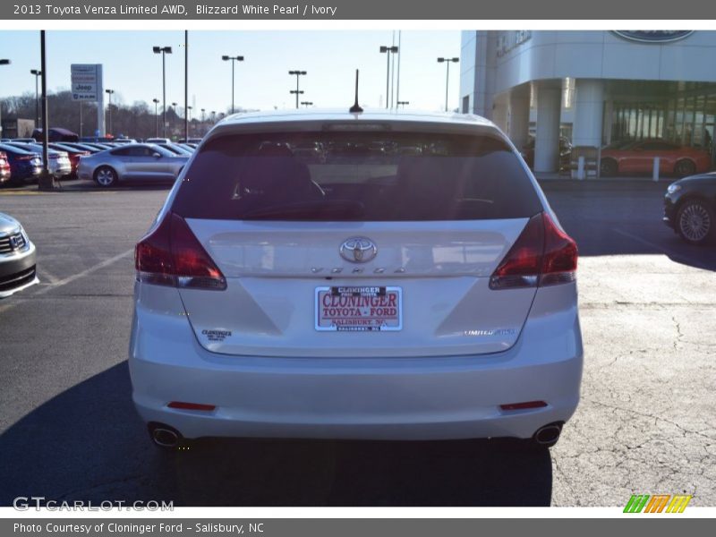 Blizzard White Pearl / Ivory 2013 Toyota Venza Limited AWD