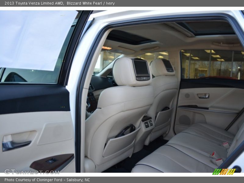 Blizzard White Pearl / Ivory 2013 Toyota Venza Limited AWD
