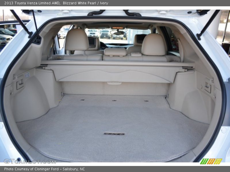 Blizzard White Pearl / Ivory 2013 Toyota Venza Limited AWD