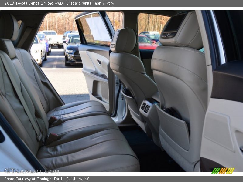 Blizzard White Pearl / Ivory 2013 Toyota Venza Limited AWD