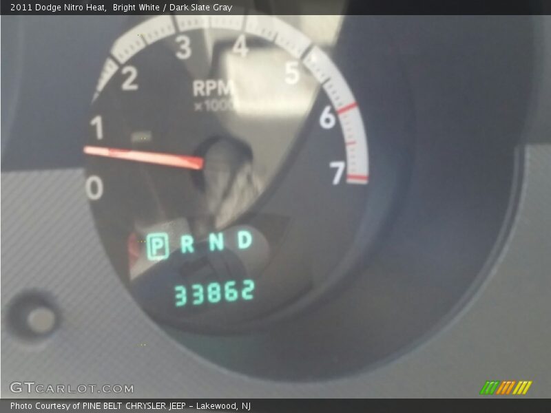 Bright White / Dark Slate Gray 2011 Dodge Nitro Heat