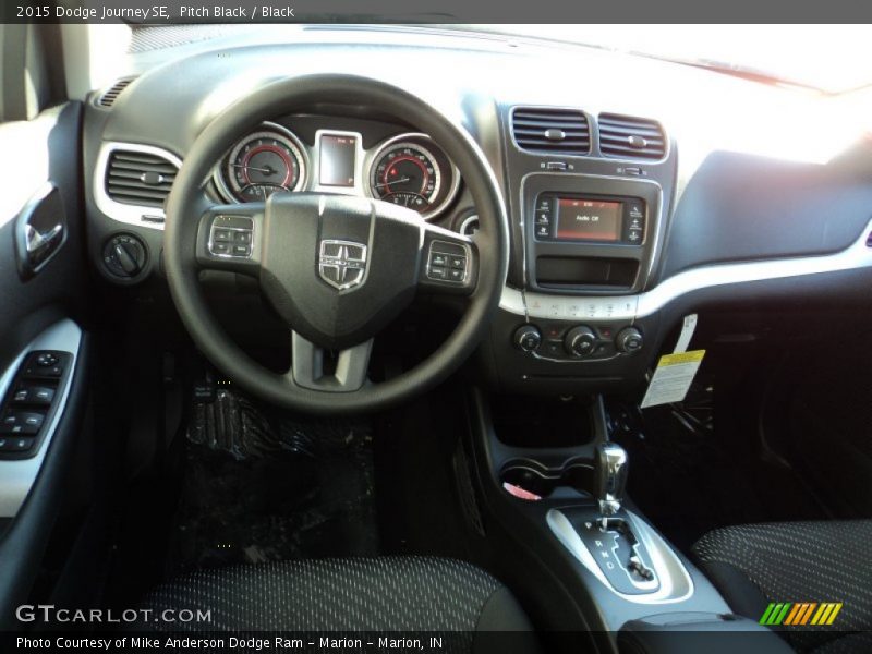Pitch Black / Black 2015 Dodge Journey SE