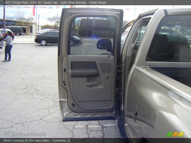 Light Khaki Metallic / Khaki Beige 2007 Dodge Ram 1500 SLT Quad Cab