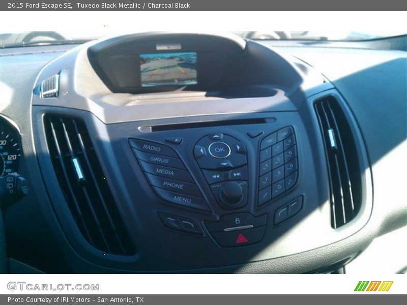 Tuxedo Black Metallic / Charcoal Black 2015 Ford Escape SE