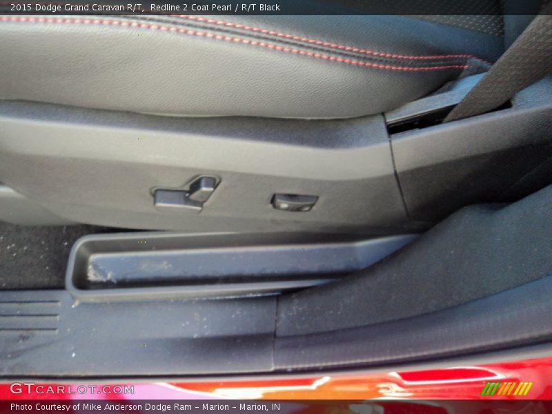 Redline 2 Coat Pearl / R/T Black 2015 Dodge Grand Caravan R/T