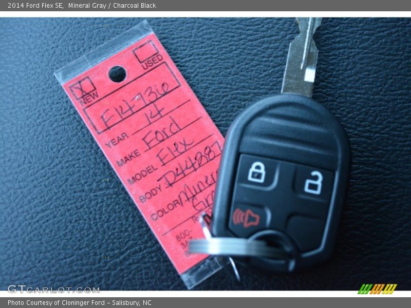 Mineral Gray / Charcoal Black 2014 Ford Flex SE