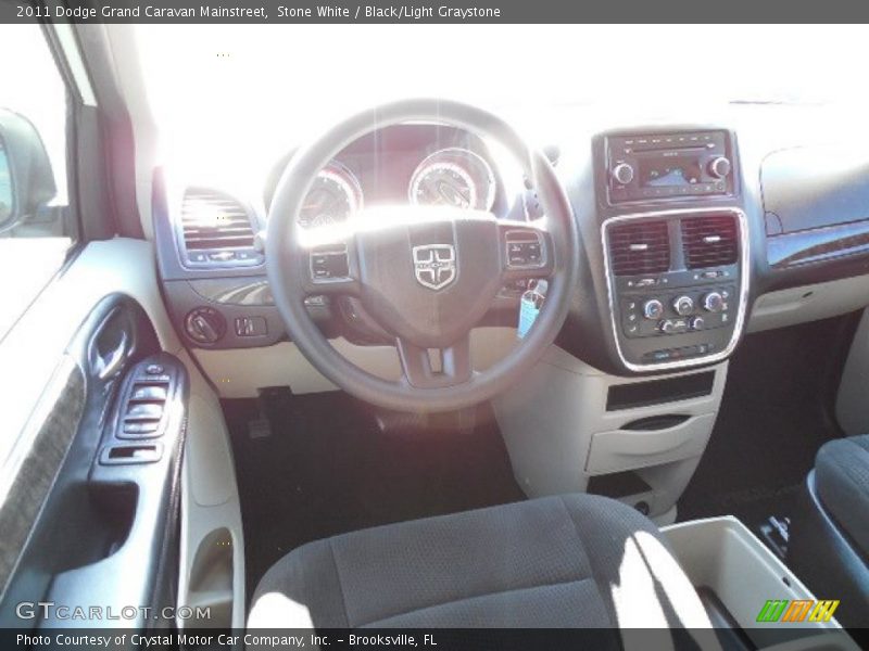 Stone White / Black/Light Graystone 2011 Dodge Grand Caravan Mainstreet