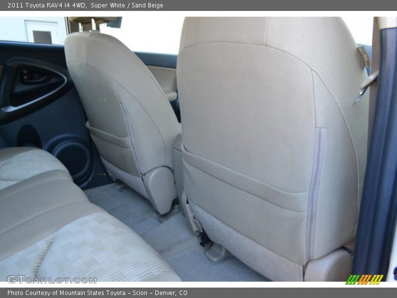 Super White / Sand Beige 2011 Toyota RAV4 I4 4WD