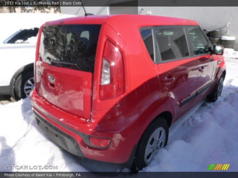 Molten Red / Black Cloth 2013 Kia Soul 1.6