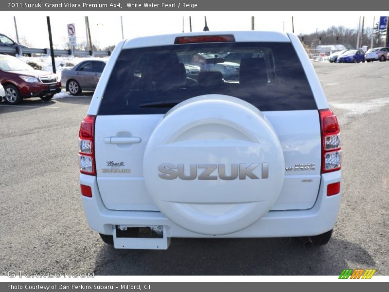 White Water Pearl / Beige 2011 Suzuki Grand Vitara Premium 4x4
