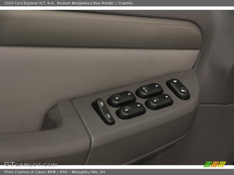 Medium Wedgewood Blue Metallic / Graphite 2004 Ford Explorer XLT 4x4