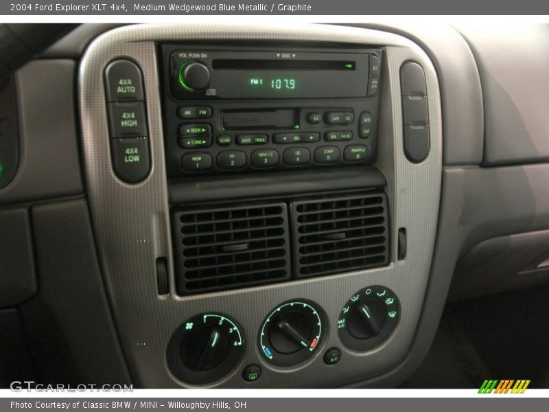 Medium Wedgewood Blue Metallic / Graphite 2004 Ford Explorer XLT 4x4