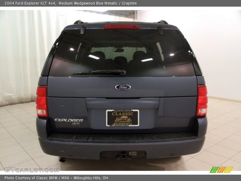 Medium Wedgewood Blue Metallic / Graphite 2004 Ford Explorer XLT 4x4