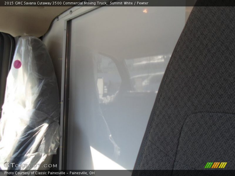 Summit White / Pewter 2015 GMC Savana Cutaway 3500 Commercial Moving Truck