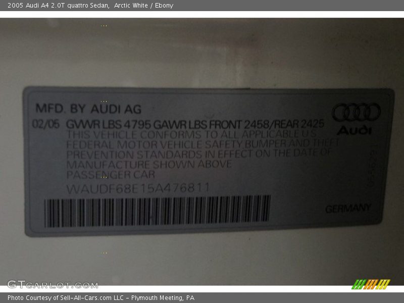 Arctic White / Ebony 2005 Audi A4 2.0T quattro Sedan