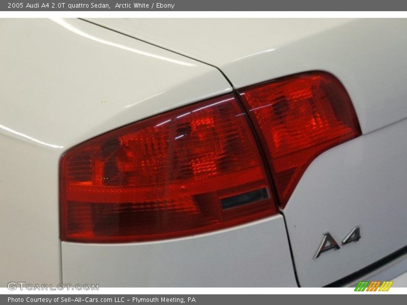 Arctic White / Ebony 2005 Audi A4 2.0T quattro Sedan