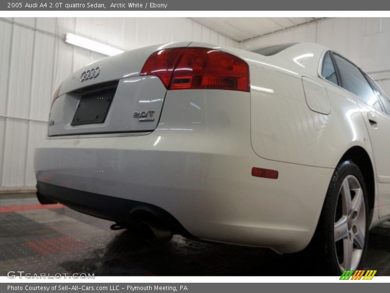 Arctic White / Ebony 2005 Audi A4 2.0T quattro Sedan