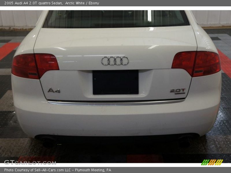 Arctic White / Ebony 2005 Audi A4 2.0T quattro Sedan