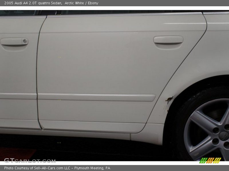 Arctic White / Ebony 2005 Audi A4 2.0T quattro Sedan