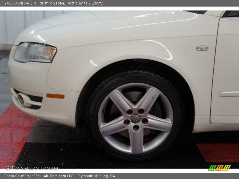 Arctic White / Ebony 2005 Audi A4 2.0T quattro Sedan