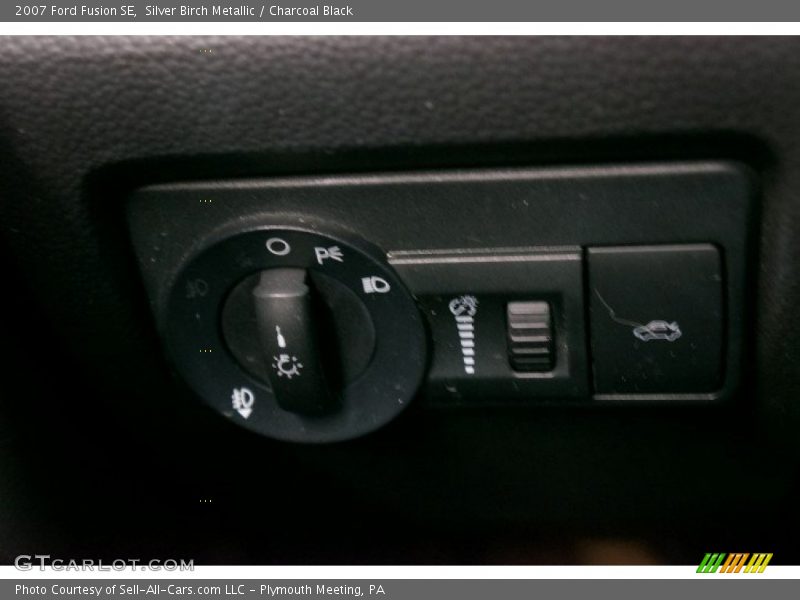 Silver Birch Metallic / Charcoal Black 2007 Ford Fusion SE