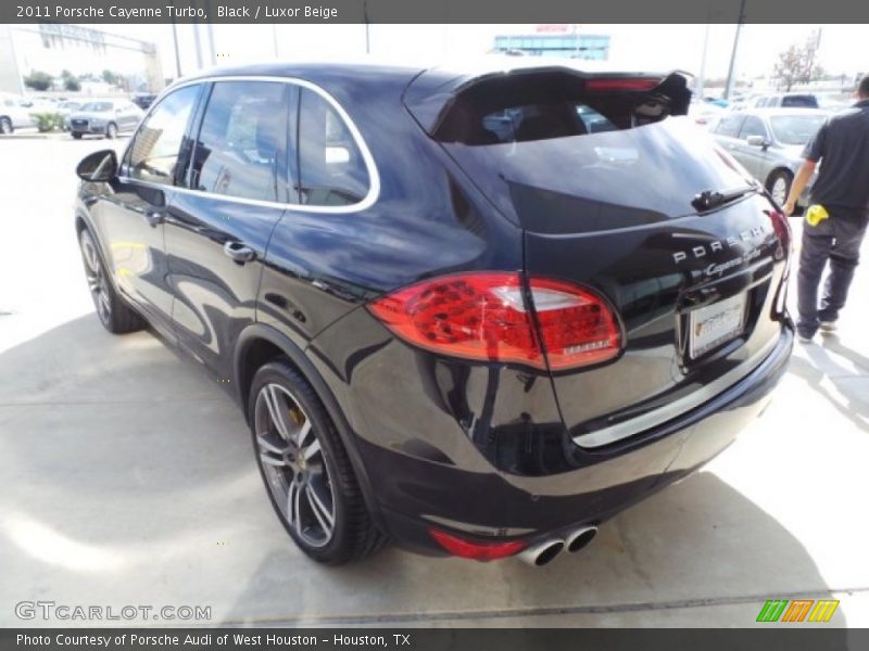 Black / Luxor Beige 2011 Porsche Cayenne Turbo