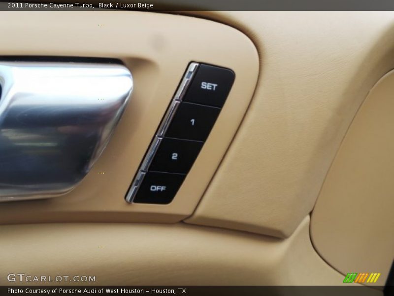 Black / Luxor Beige 2011 Porsche Cayenne Turbo