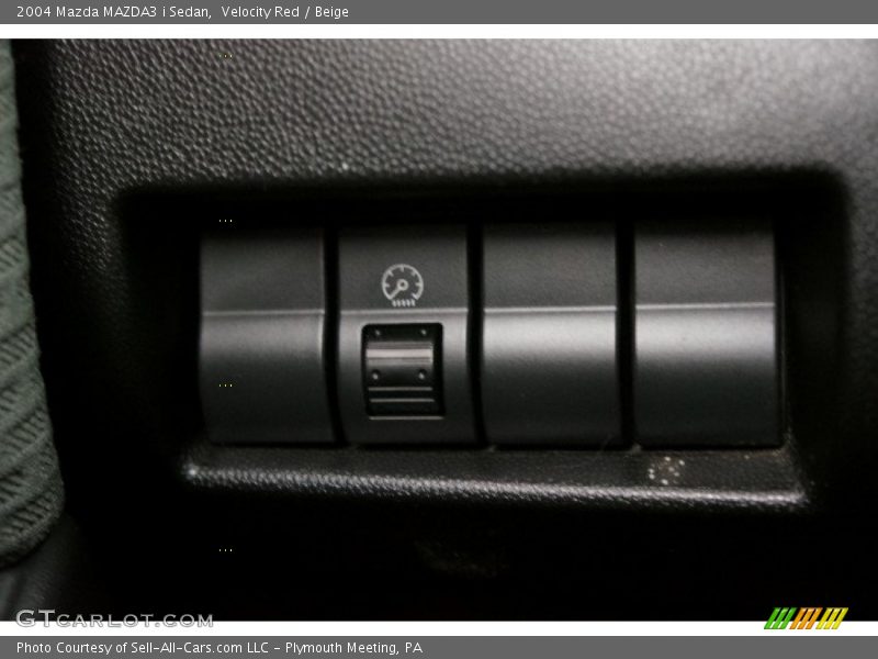 Velocity Red / Beige 2004 Mazda MAZDA3 i Sedan