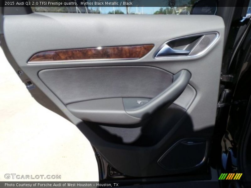 Mythos Black Metallic / Black 2015 Audi Q3 2.0 TFSI Prestige quattro