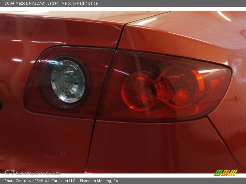 Velocity Red / Beige 2004 Mazda MAZDA3 i Sedan
