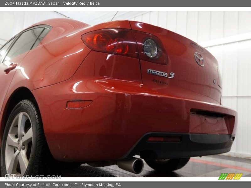 Velocity Red / Beige 2004 Mazda MAZDA3 i Sedan