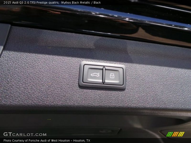 Mythos Black Metallic / Black 2015 Audi Q3 2.0 TFSI Prestige quattro